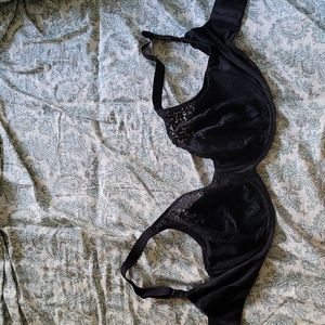 Chantelle bra 34 DDDD